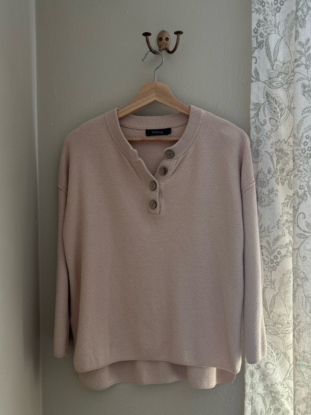 EUC Women's Long Sleeve Henley Top in Cream - Picture 4 of 4